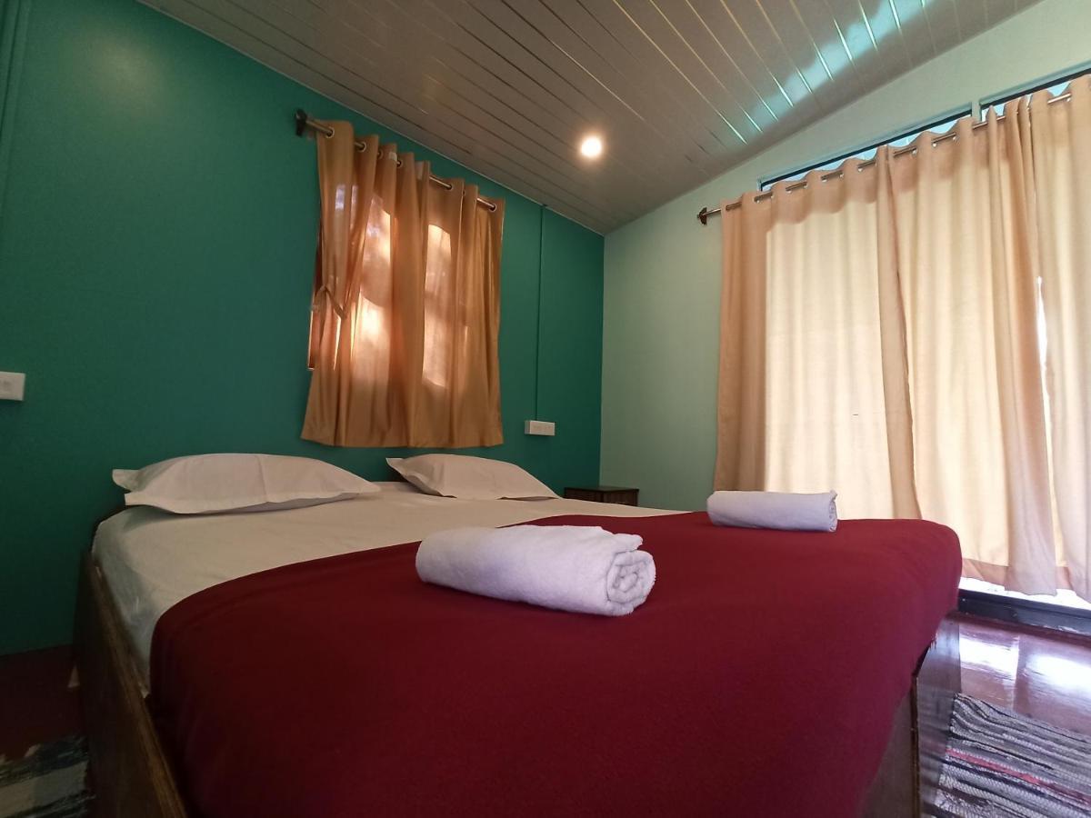 Casa Fiesta Sea Front Beach Huts Patnem Beach Exterior foto
